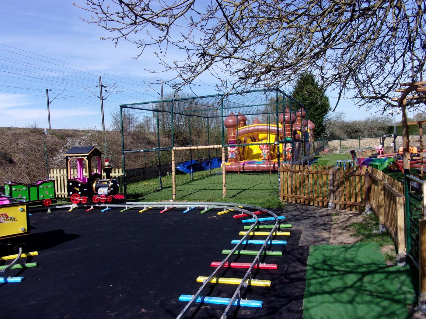 Circuit du mini-train dans le parc